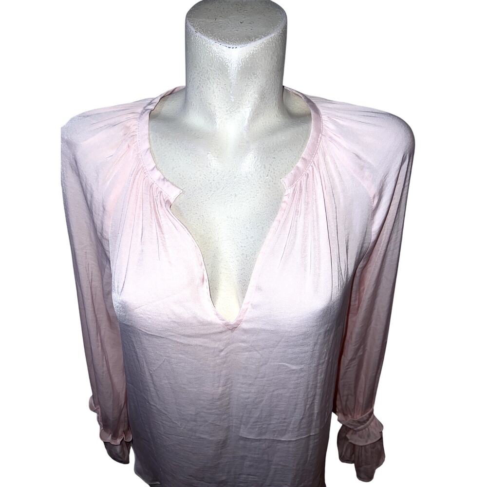 New BELLE SKY Top Women’s Sz M Pink V-neck Ruffle Long Sleeve Pullover Blouse - Picture 2 of 6